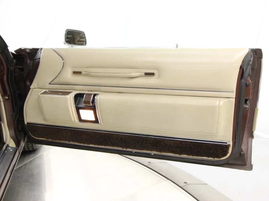 1975 Chrysler Imperial 3rd Gen - Image 24 of 31