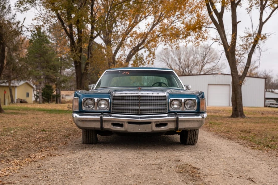 1975 Chrysler New Yorker - Image 4 of 15