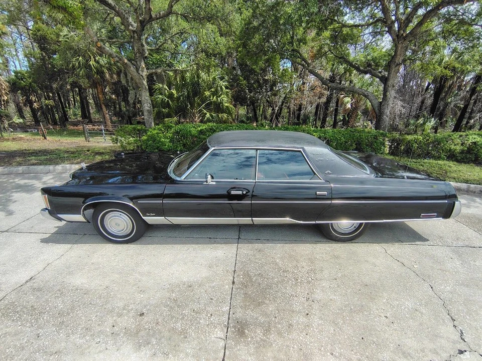 1975 Chrysler New Yorker - Image 15 of 24