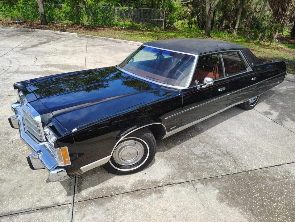 1975 Chrysler New Yorker - Image 4 of 24
