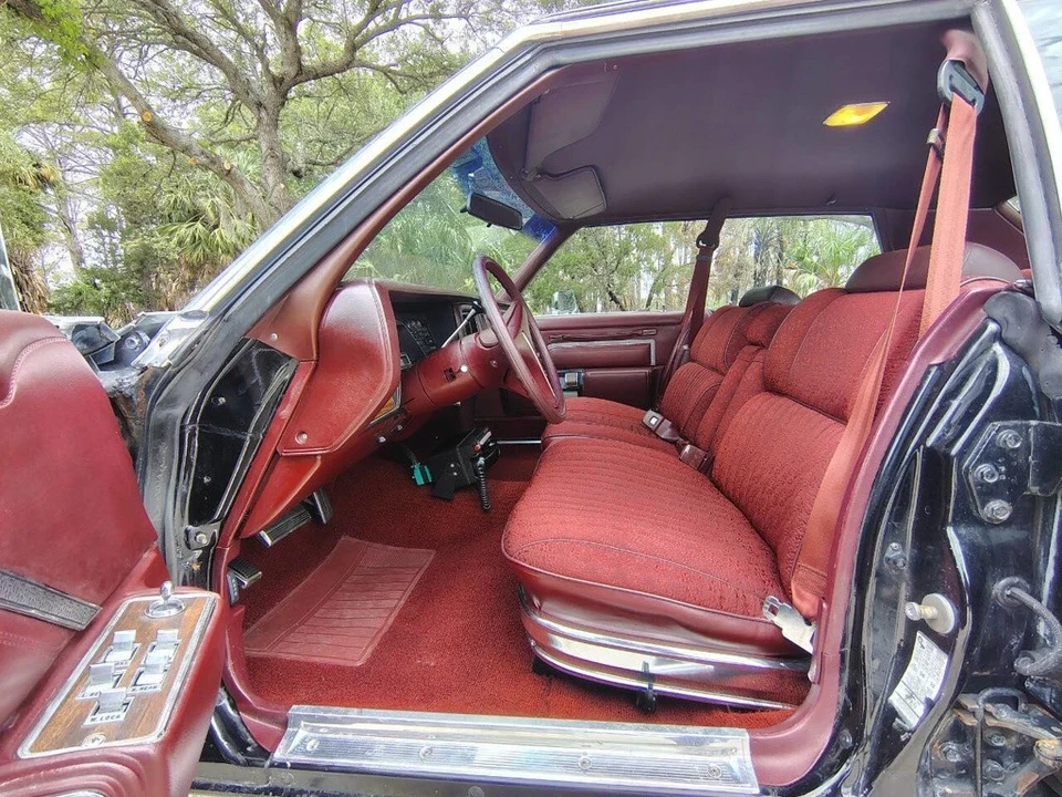 1975 Chrysler New Yorker - Image 6 of 21