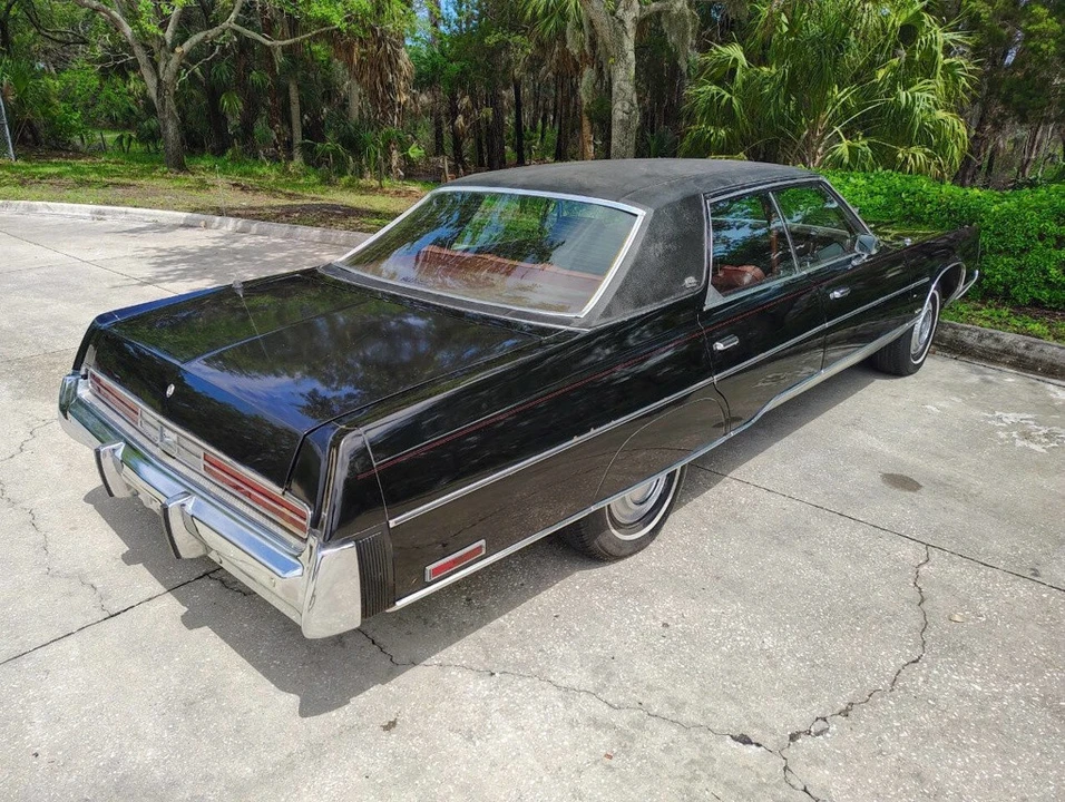 1975 Chrysler New Yorker - Image 23 of 24