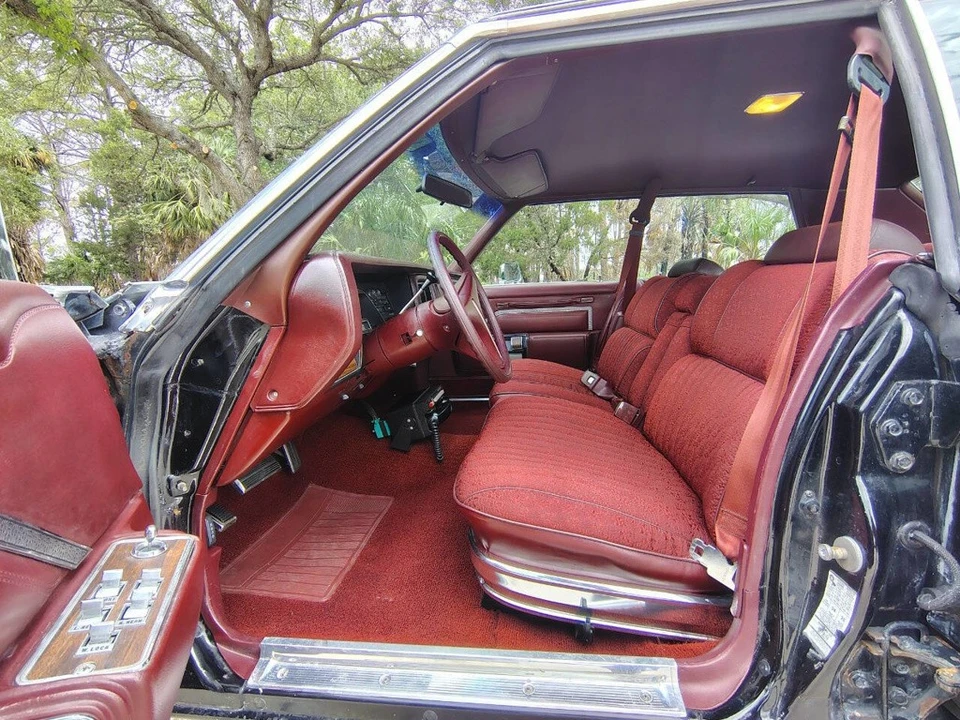 1975 Chrysler New Yorker - Image 6 of 24