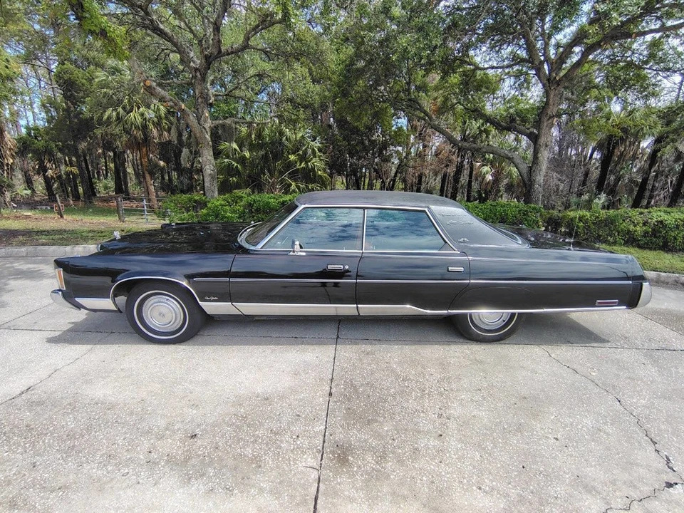 1975 Chrysler New Yorker - Image 14 of 24