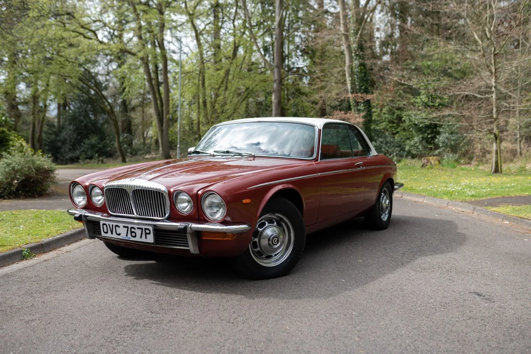 1975 Daimler - Image 6 of 30