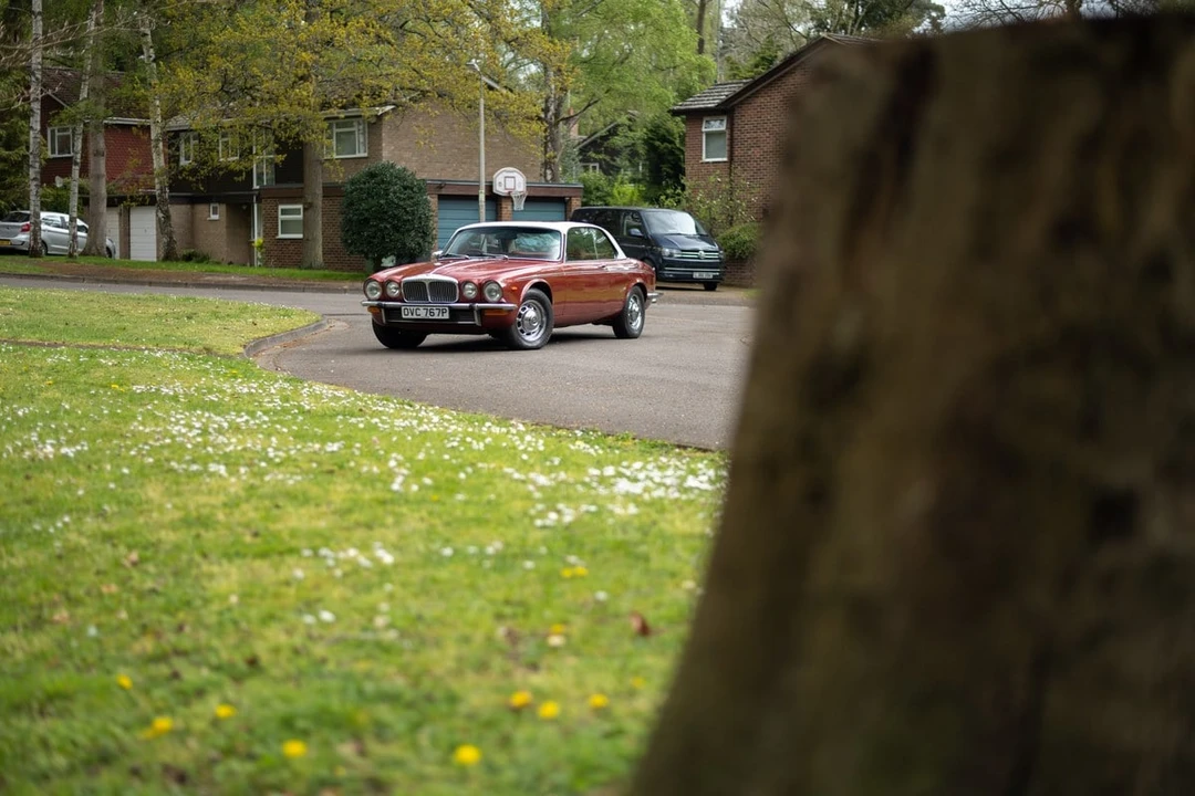 1975 Daimler - Image 4 of 30