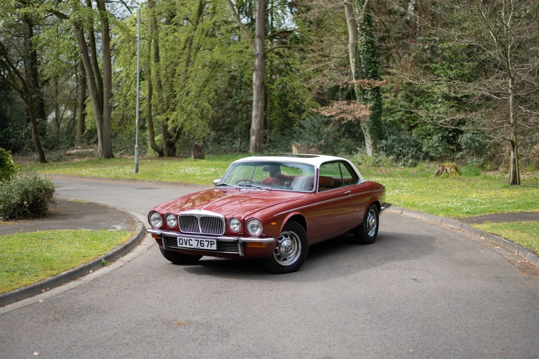 1975 Daimler - Image 7 of 30
