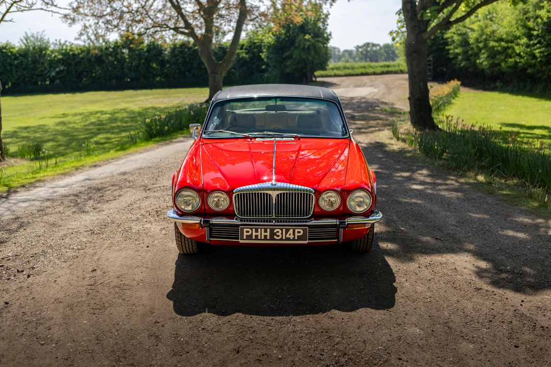 1975 Daimler - Image 2 of 31