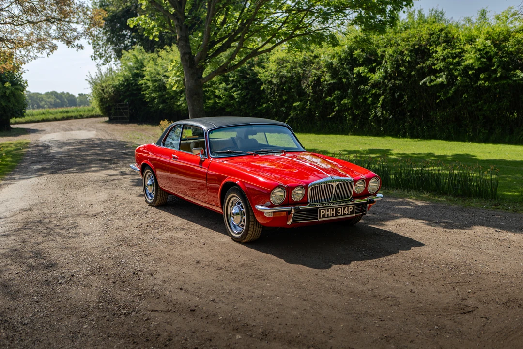 1975 Daimler - Image 16 of 31