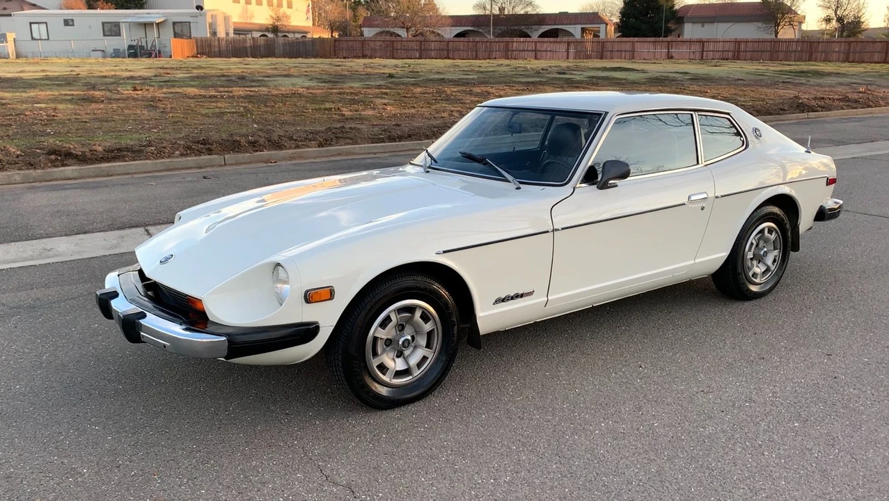 1975 Nissan Fairlady Z 1st Gen - Image 9 of 31