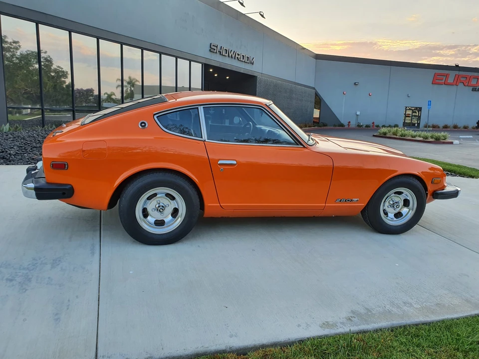 1975 Nissan Fairlady Z 1st Gen - Image 14 of 31