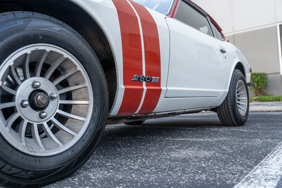 1975 Nissan Fairlady Z 1st Gen - Image 17 of 31