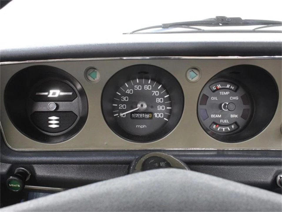 1975 Nissan - Image 10 of 31