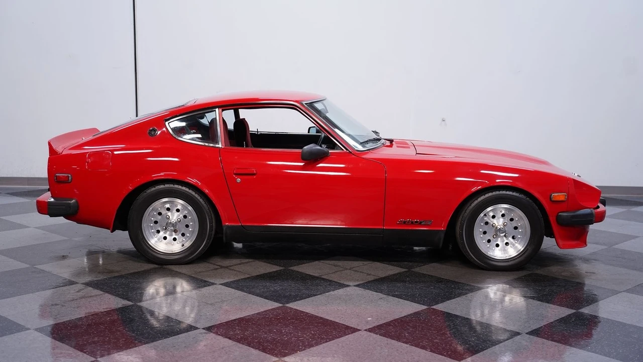 1975 Nissan Fairlady Z 1st Gen - Image 13 of 31