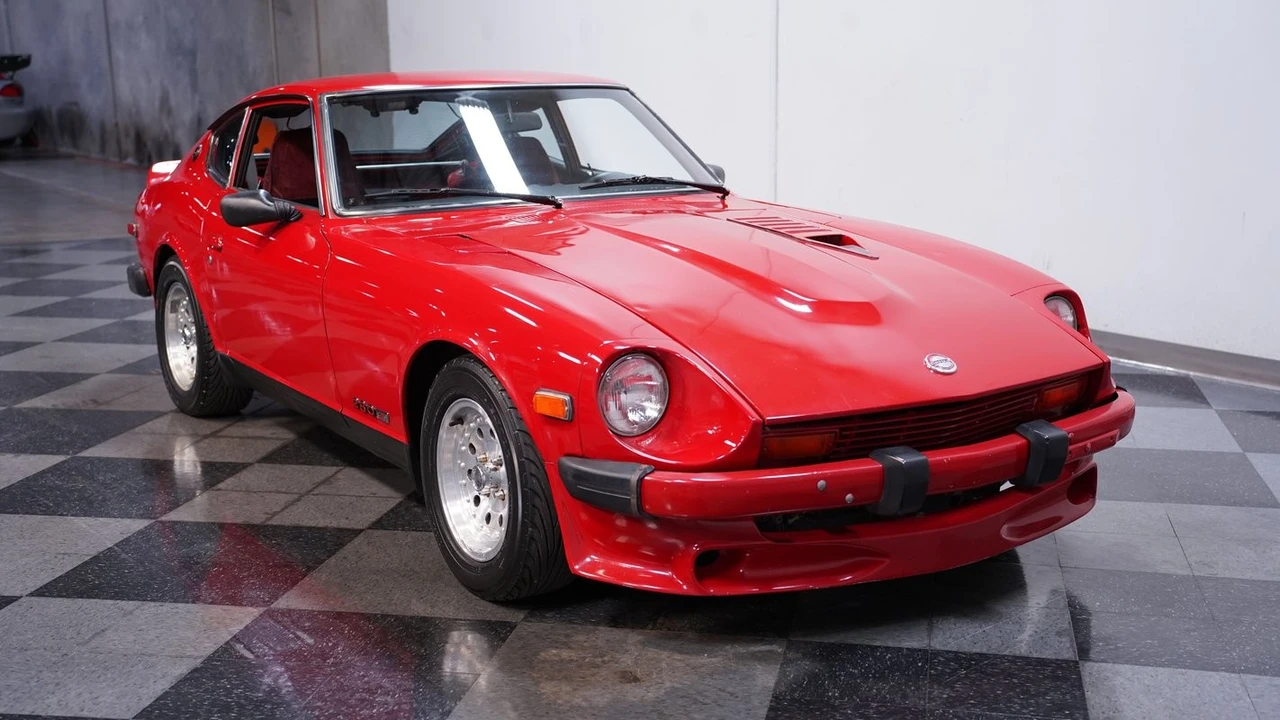 1975 Nissan Fairlady Z 1st Gen - Image 15 of 31