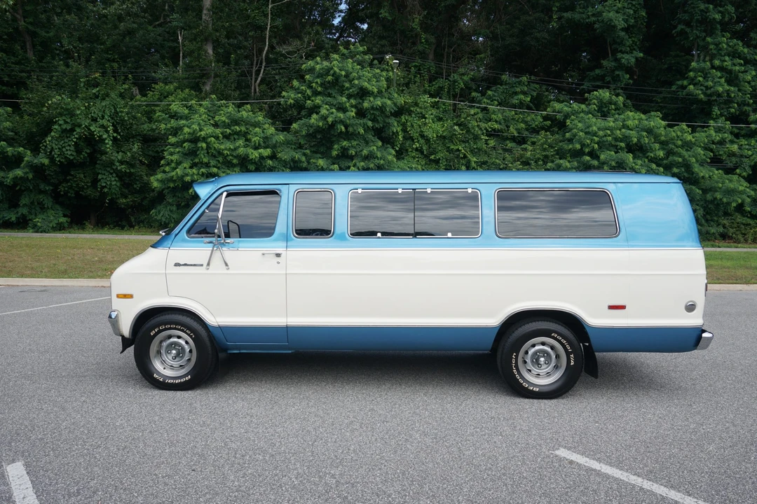 1975 Dodge Ram Van - Image 13 of 31
