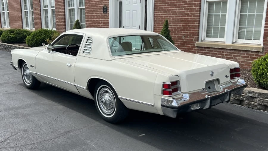 1975 Dodge Charger 4th Gen - Image 3 of 9