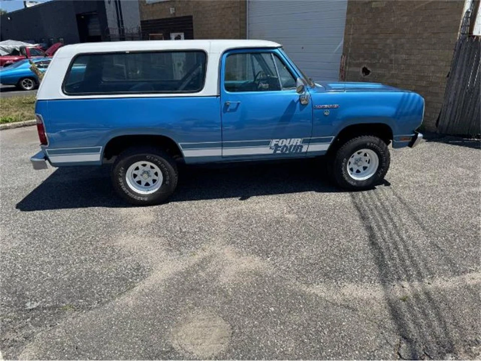 1975 Dodge Ramcharger - Image 23 of 25
