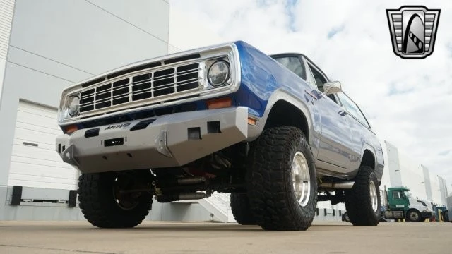 1975 Dodge Ramcharger - Image 5 of 12