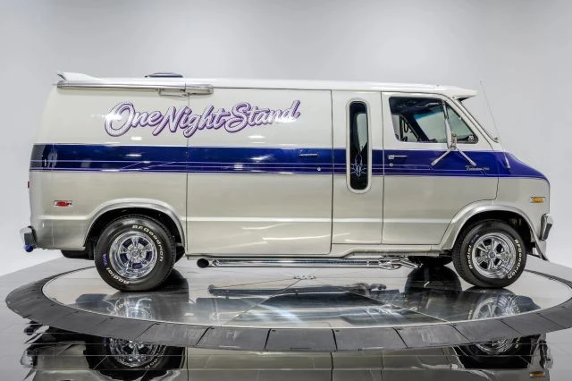 1975 Dodge Ram Van - Image 10 of 31