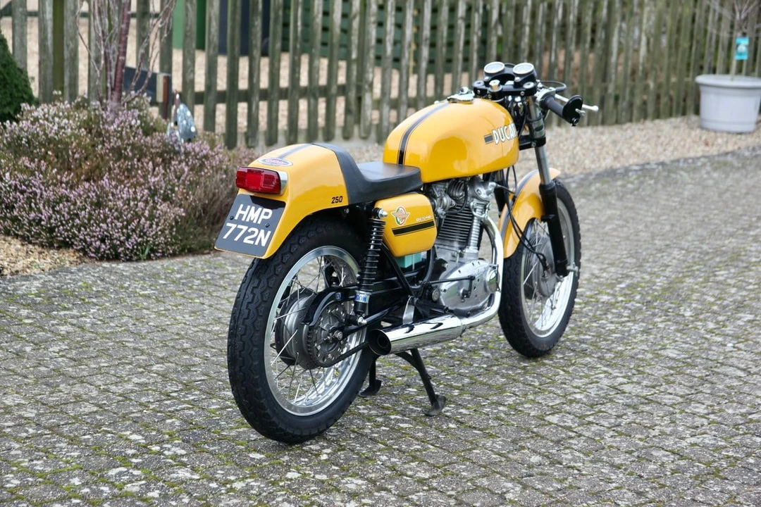 1975 Ducati Diana - Image 9 of 30