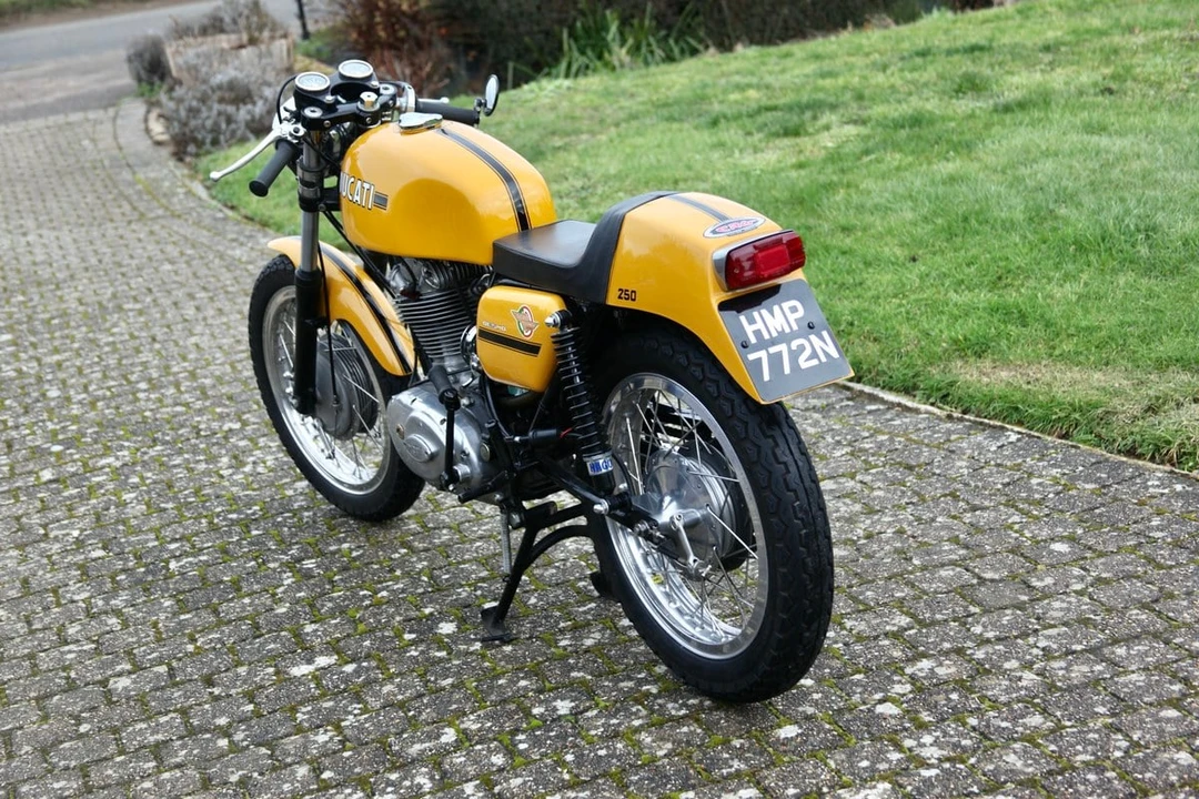 1975 Ducati Diana - Image 8 of 30