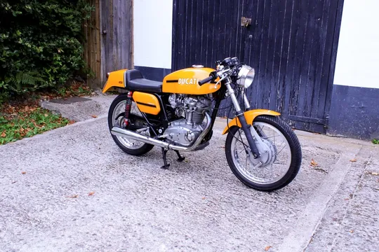 1975 Ducati Desmo 450