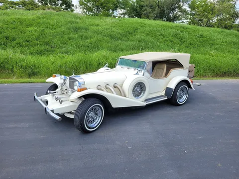 1975 Excalibur Series III Base