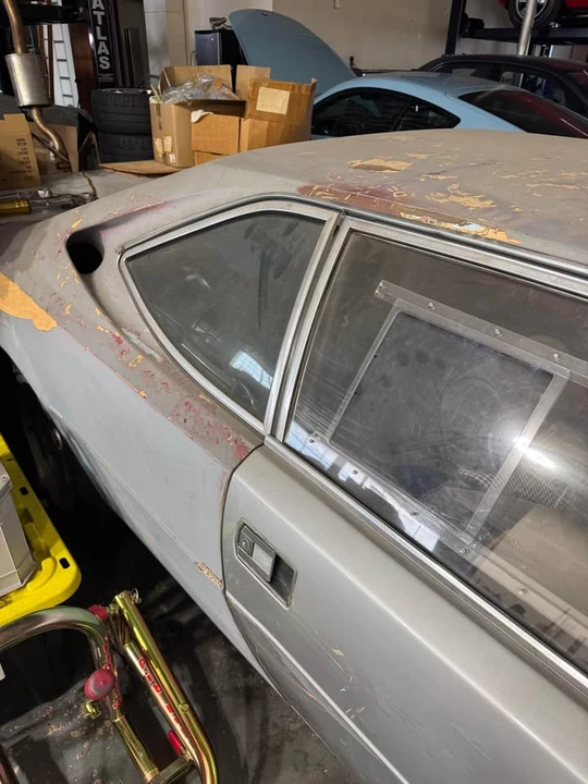 1975 Ferrari 308 GT4 - Image 2 of 9