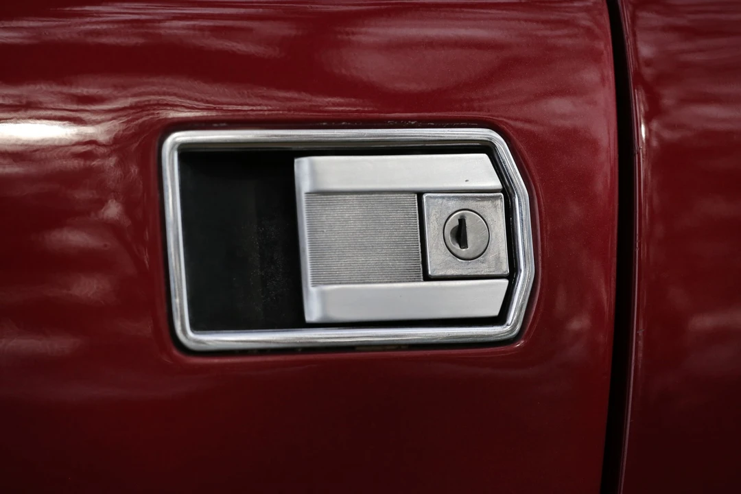 1975 Ferrari 308 GT4 - Image 26 of 31