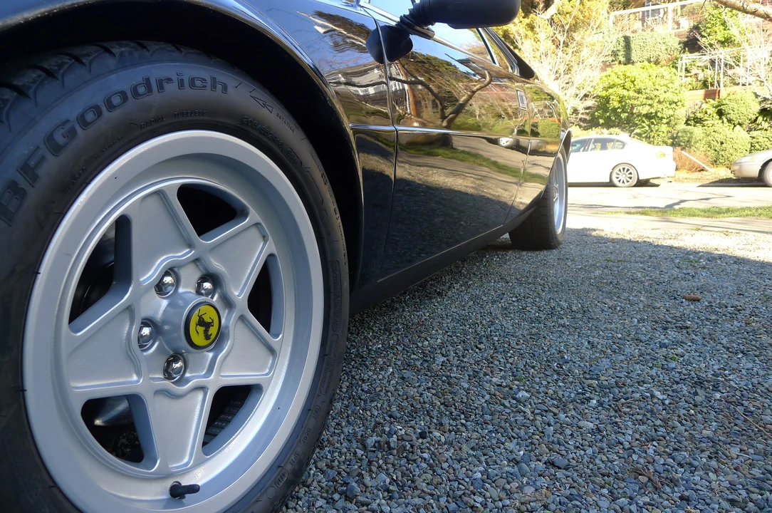 1975 Ferrari 308 GT4 - Image 28 of 31