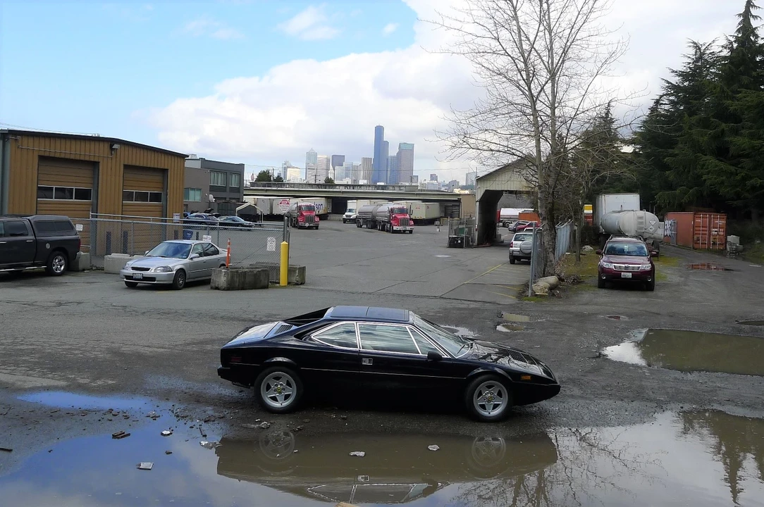 1975 Ferrari 308 GT4 - Image 9 of 31