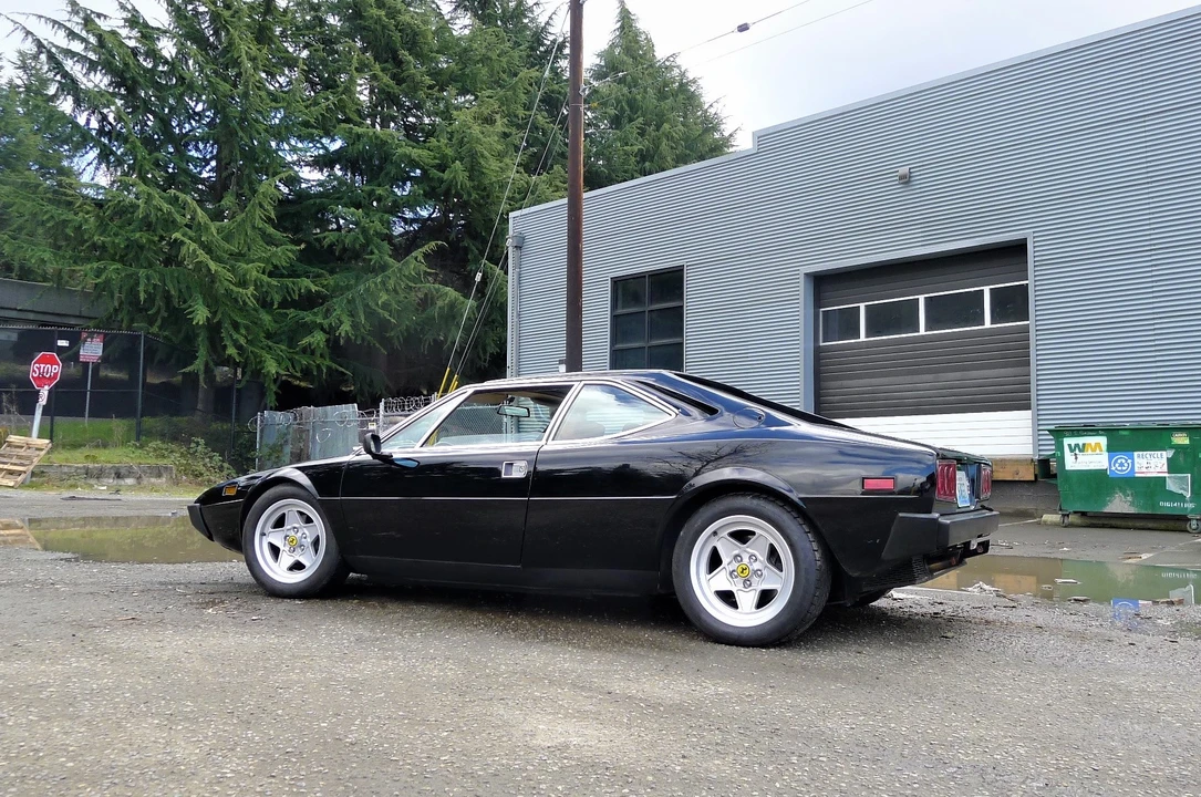 1975 Ferrari 308 GT4 - Image 16 of 31