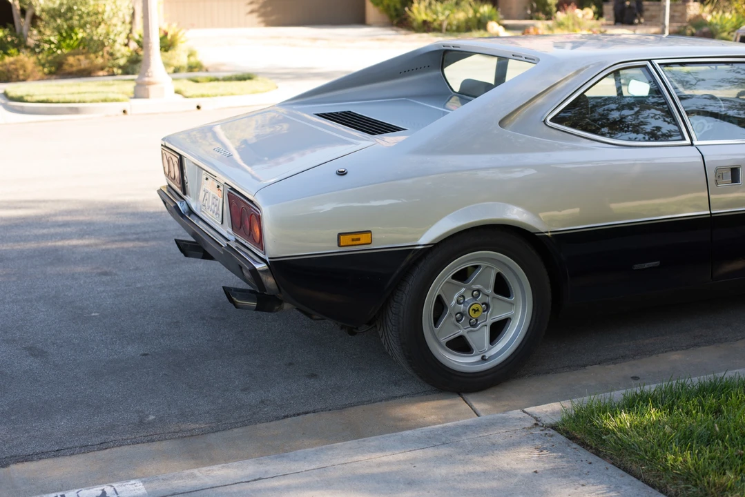 1975 Ferrari 308 GT4 - Image 17 of 31