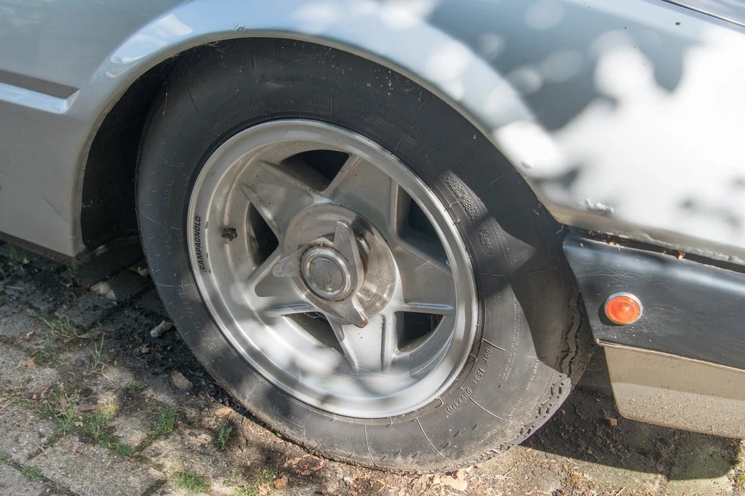 1975 Ferrari 365 - Image 24 of 30