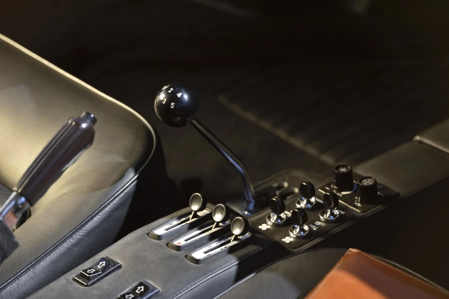 1975 Ferrari 365 - Image 29 of 31
