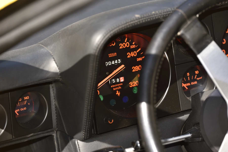 1975 Ferrari 365 - Image 27 of 31