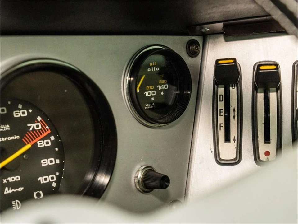 1975 Ferrari Dino - Image 21 of 31