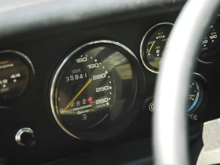 1975 Ferrari 308 GT4 - Image 8 of 9