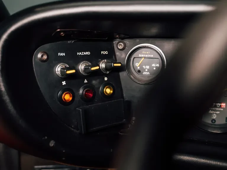 1975 Ferrari 308 GT4 - Image 13 of 31
