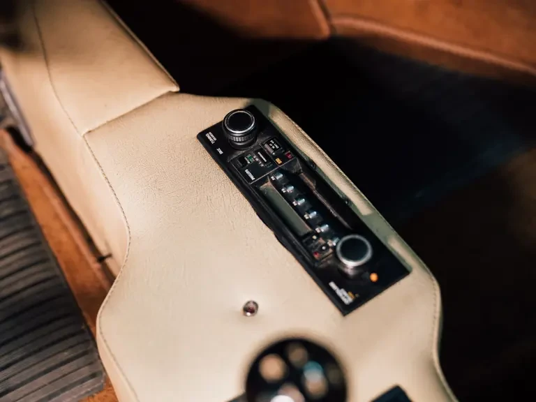 1975 Ferrari 308 GT4 - Image 18 of 31