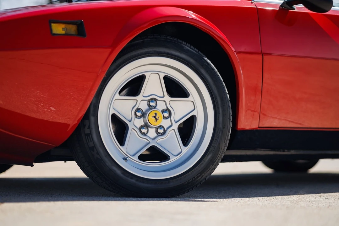 1975 Ferrari 308 GT4 - Image 17 of 21