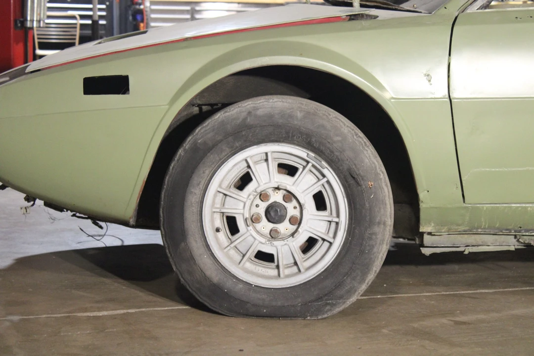 1975 Ferrari 308 GT4 - Image 19 of 31