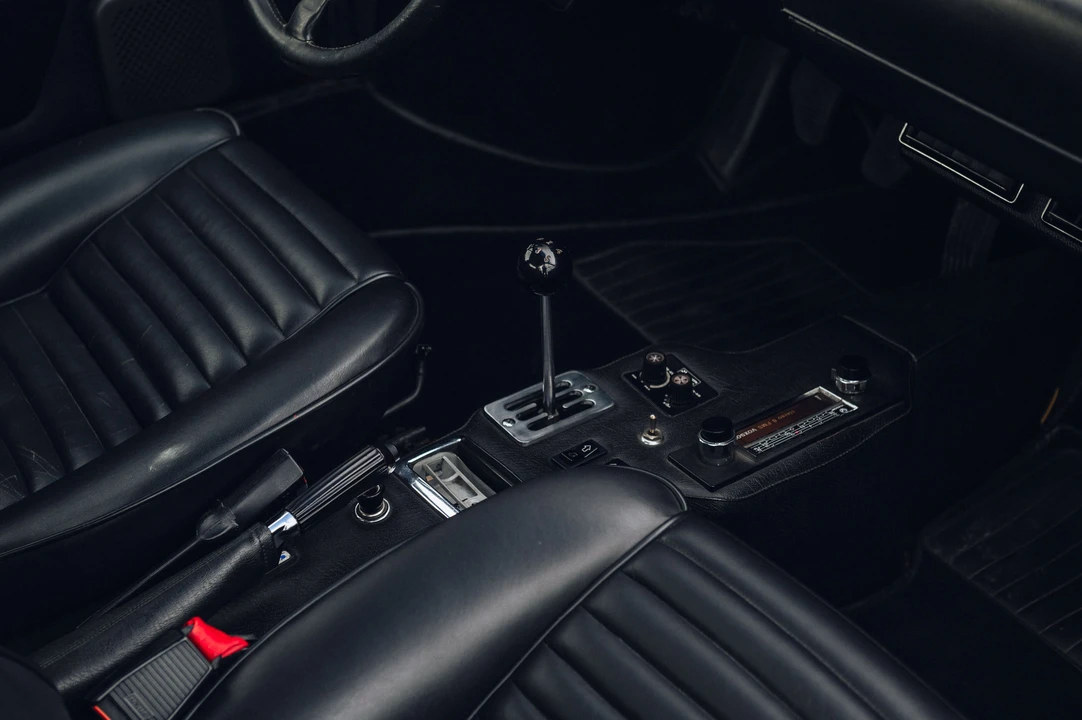 1975 Ferrari 308 GT4 - Image 17 of 31