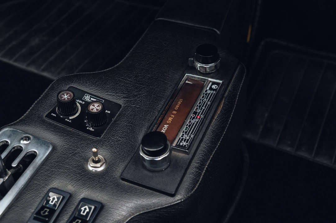 1975 Ferrari 308 GT4 - Image 19 of 31