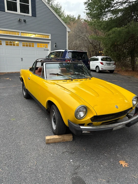 1975 Fiat 124 Sport Spider - Image 9 of 20