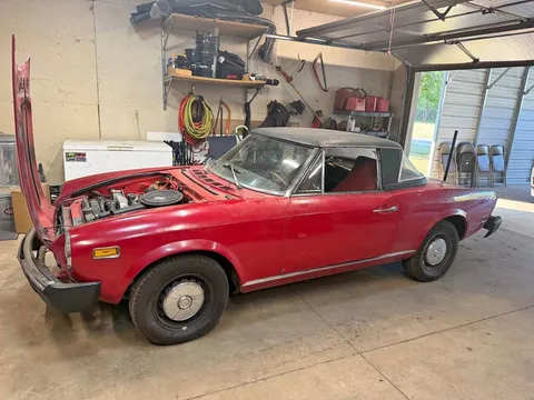 1975 Fiat 124 Spider Classica Convertible 2D