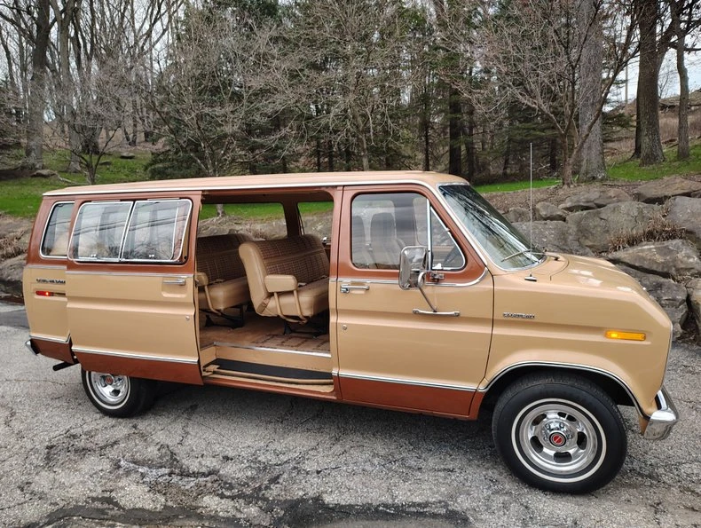 1975 Ford Econoline Van - Image 11 of 31