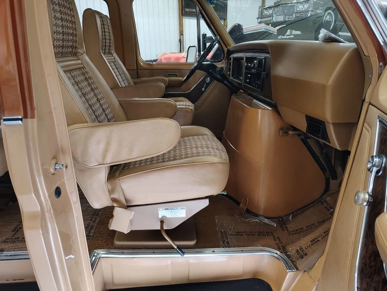 1975 Ford Econoline Van - Image 26 of 31