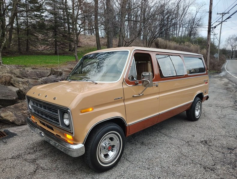 1975 Ford Econoline Van - Image 2 of 31